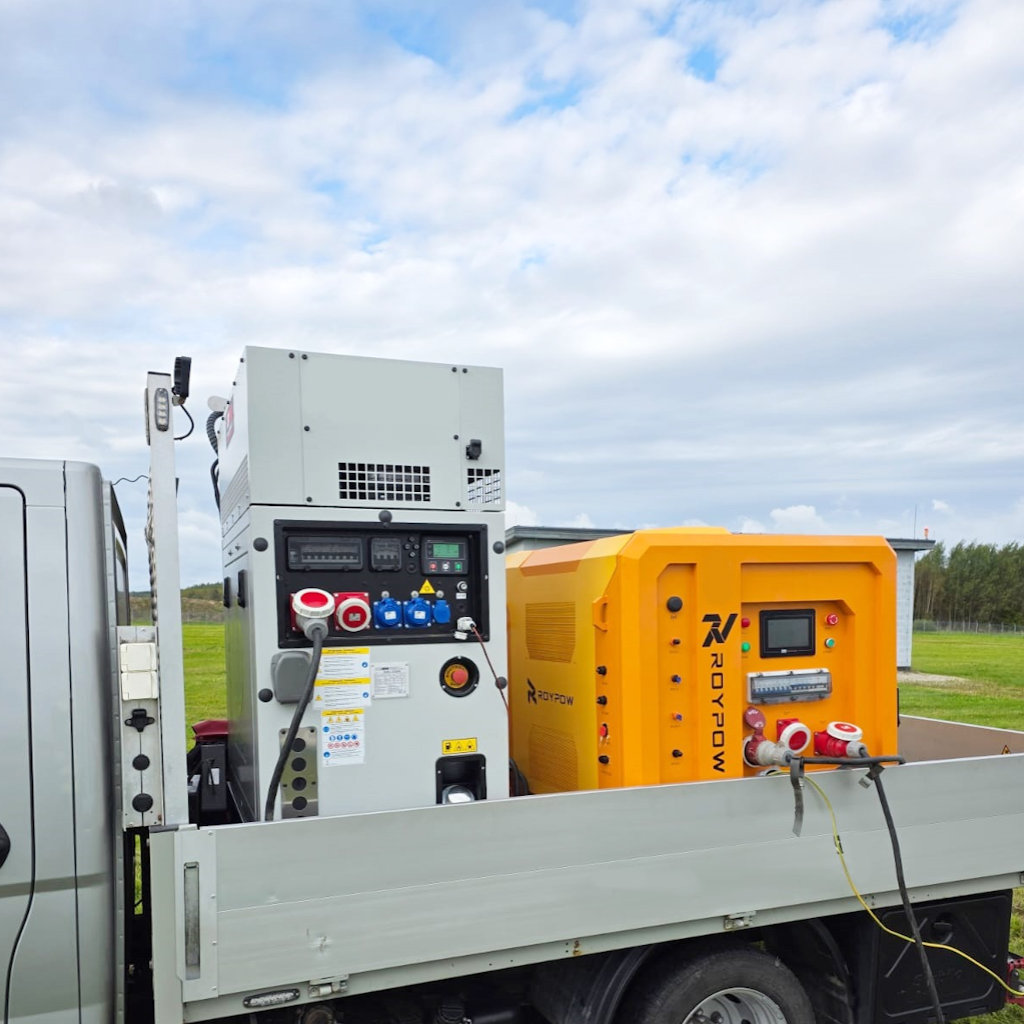 RoyPow PC15KT-LA-208 33kWh 15kW Trifásico 208V_4